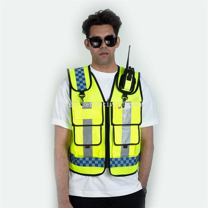 Предпазна жилетка за геодезисти с джобове